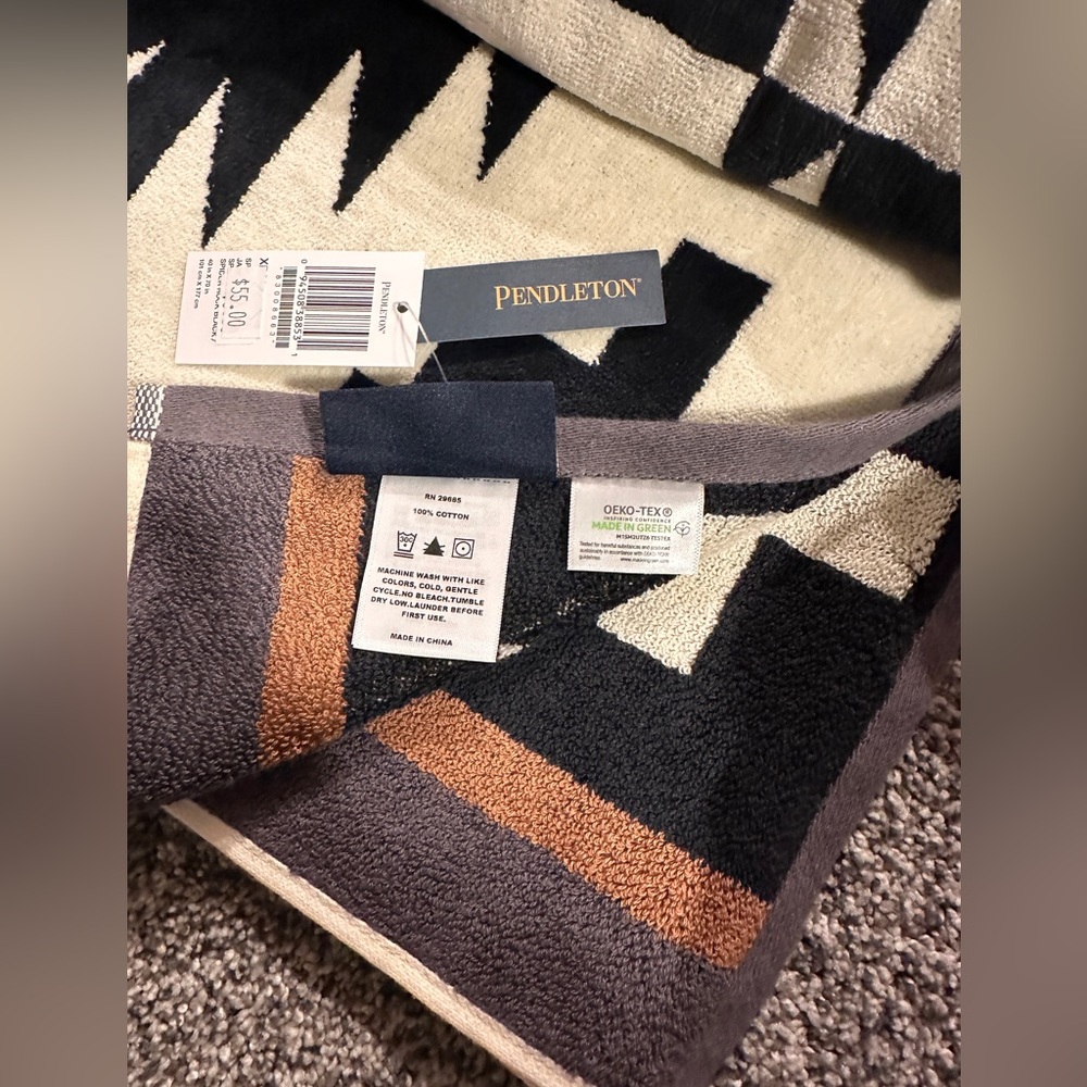 Pendleton 100% cotton oversized towel. NWT! - Picture 4 of 4